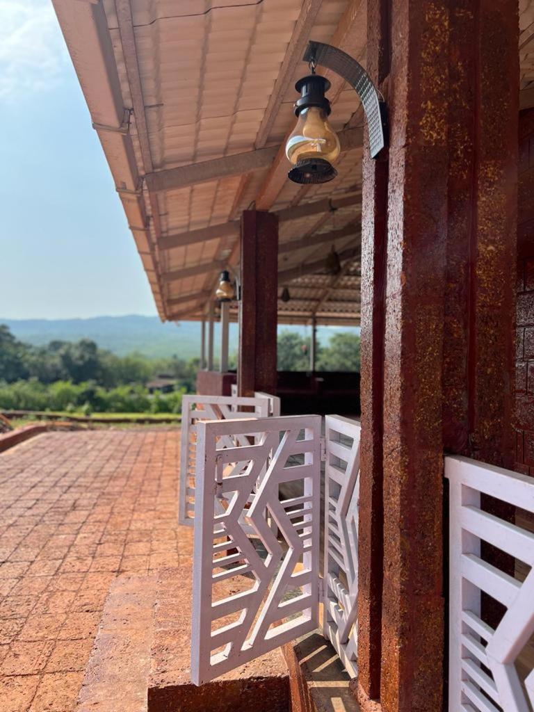 K Hill House Βίλα Amboli  Εξωτερικό φωτογραφία